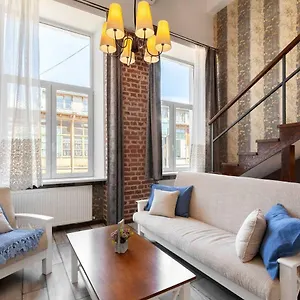 https://cozy-studio1-in-the-center-of-tbilisi.alltbilisihotels.com